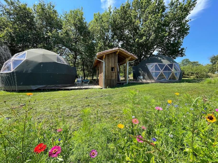 Dome Insolite Lichen Jacuzzi Et Petits-Dejeuners Inclus Gondrin Exterior photo